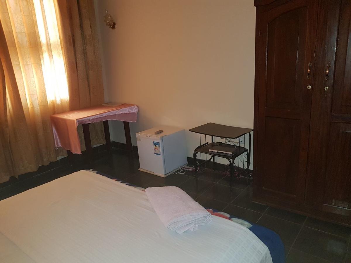 Hôtel Centre D' Accueil Joli Reve à Kisangani Extérieur photo
