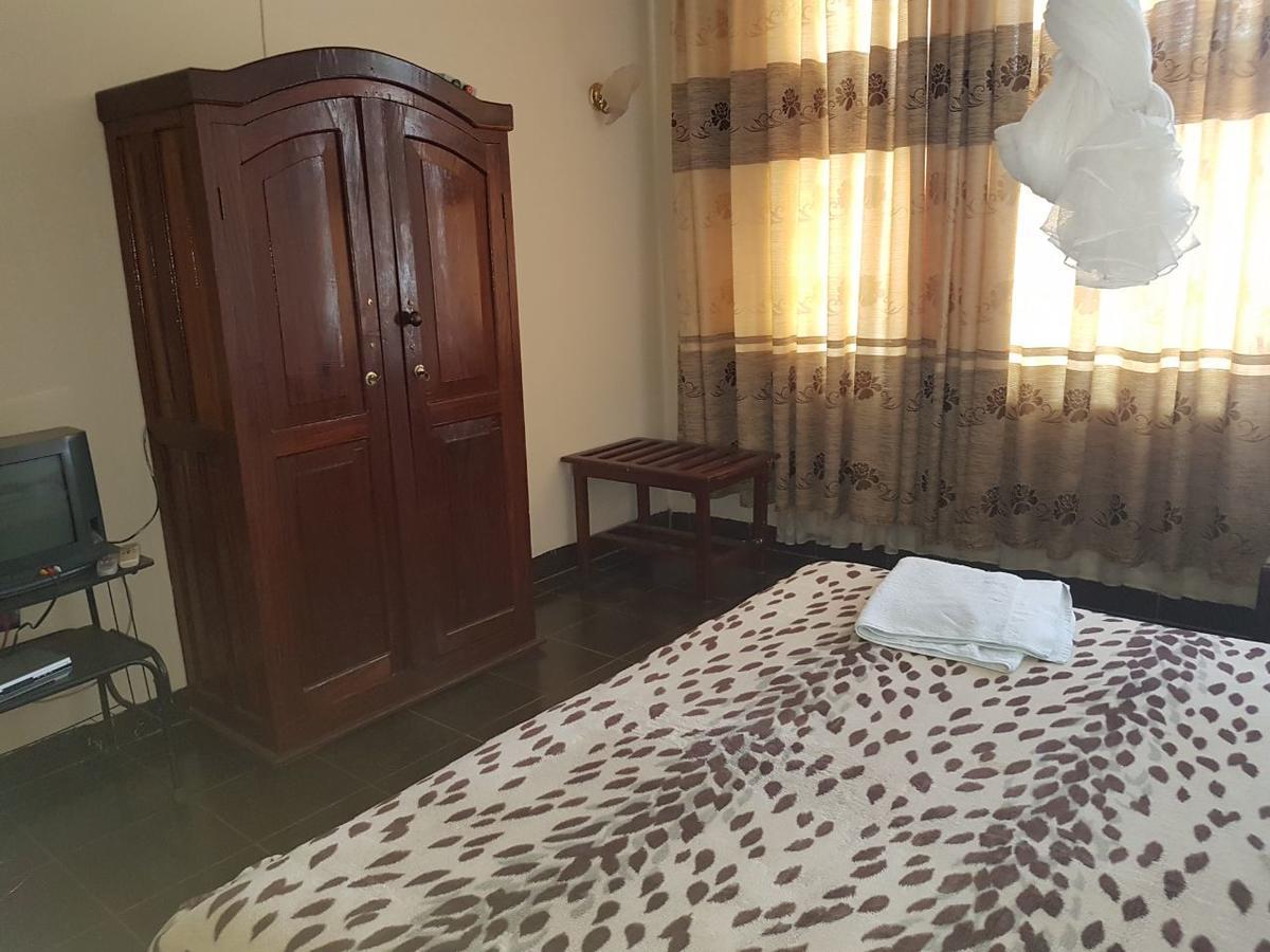 Hôtel Centre D' Accueil Joli Reve à Kisangani Extérieur photo